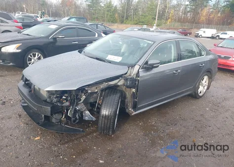 2015 Volkswagen Passat 1.8T Se из США, поврежденный, VIN 1VWBT7A38FC121204